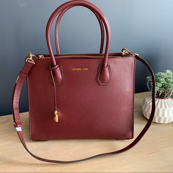 Michael Kors Handbags - Michael Kors NWT Handbag